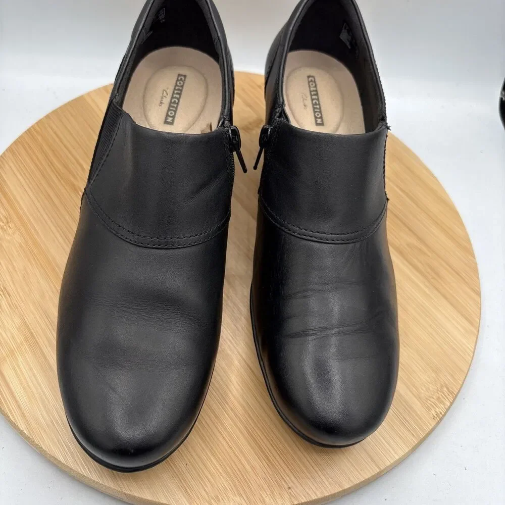 Clarks Women's Emslie Boot Size 9.5 Block Heel Bootie Shootie Black Leather